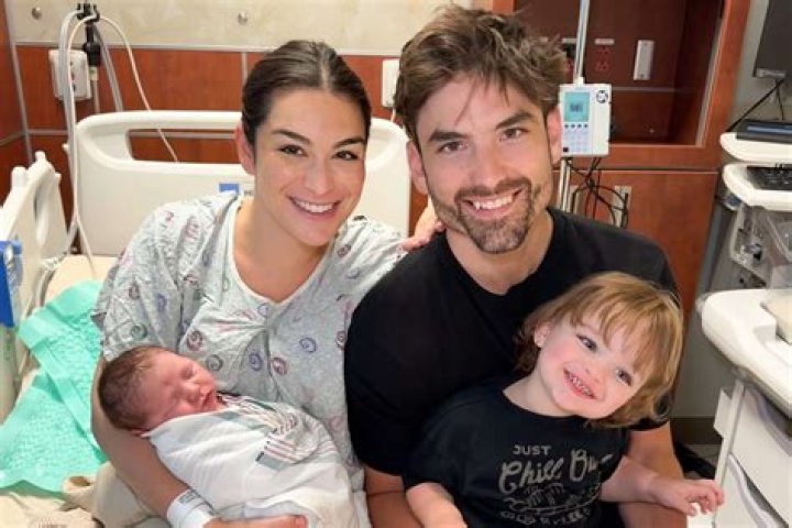 'Bachelor' Stars Ashley Iaconetti And Jared Haibon Reveal Gender Of First Child