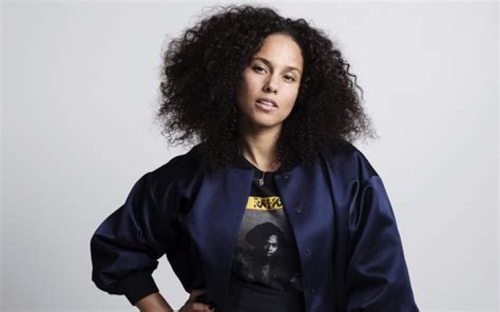 Alicia Keys Net Worth: Lifestyle & Vacations