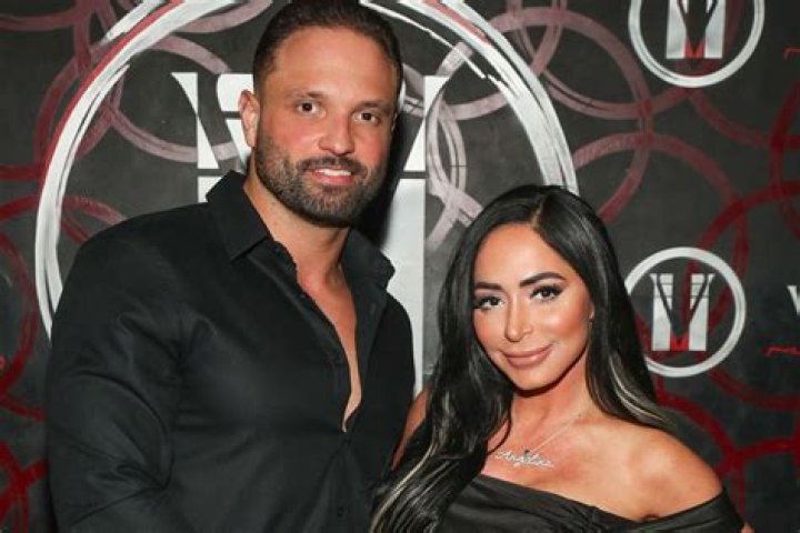 Angelina Pivarnick And New Boyfriend Vinny Tortorella Are Red Carpet Official!