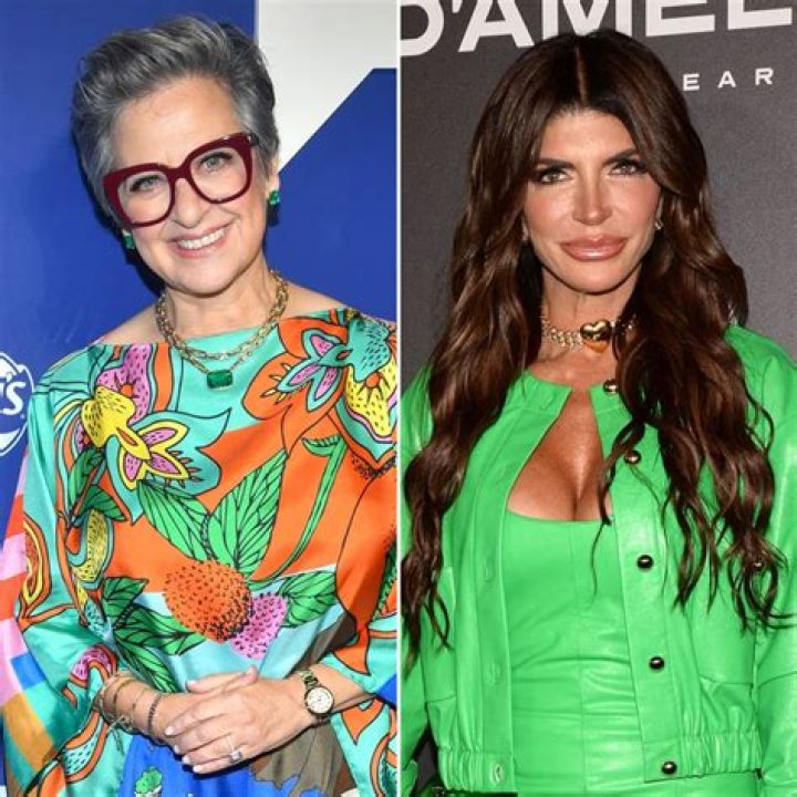 Caroline Manzo Claims She Knows Who Called The FBI On Teresa Giudice