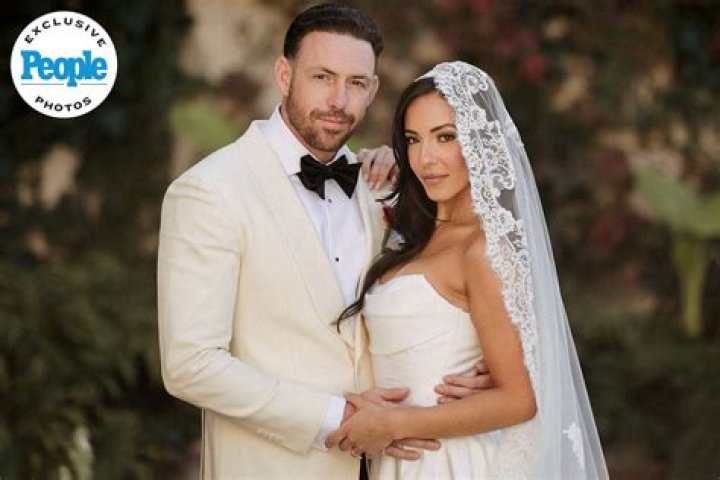 charli burnett | Celebuzz