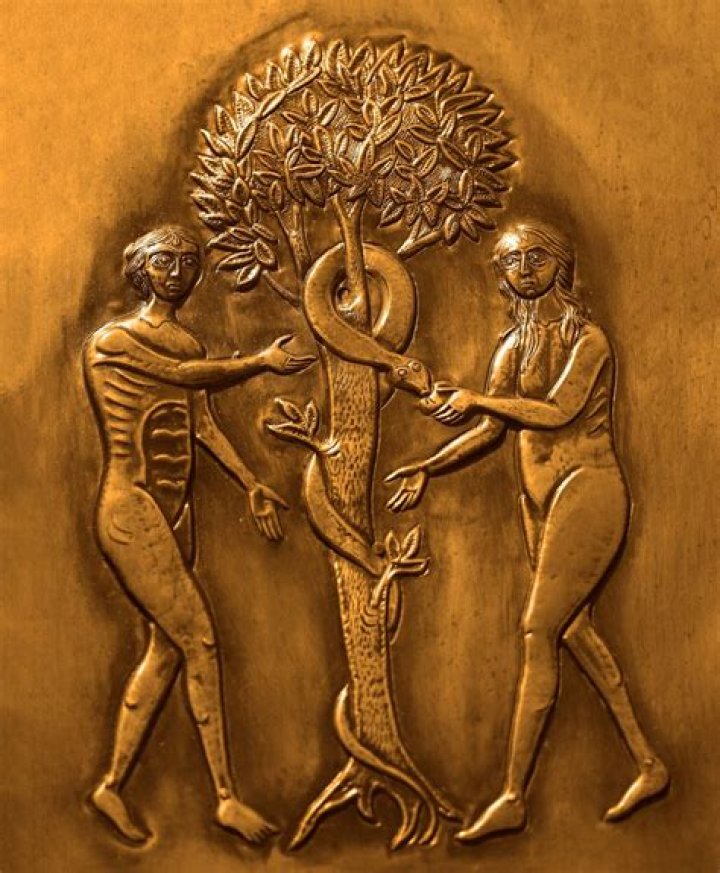 Eve Gives Rare Performance in London