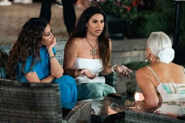 Fans Not Happy With Jennifer Aydin's 'Body-Shaming' Comment At BravoCon 2023