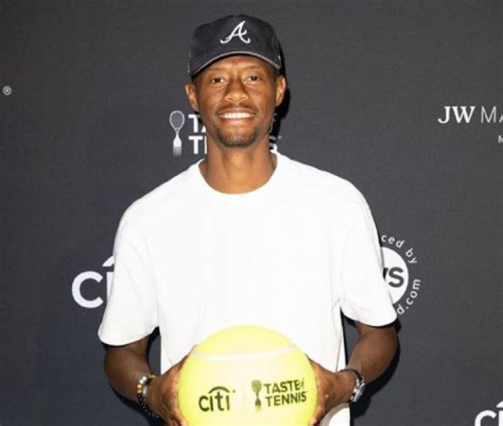 Is Christopher Eubanks Black Or White – What Is His Ethnicity? Family And Net Worth