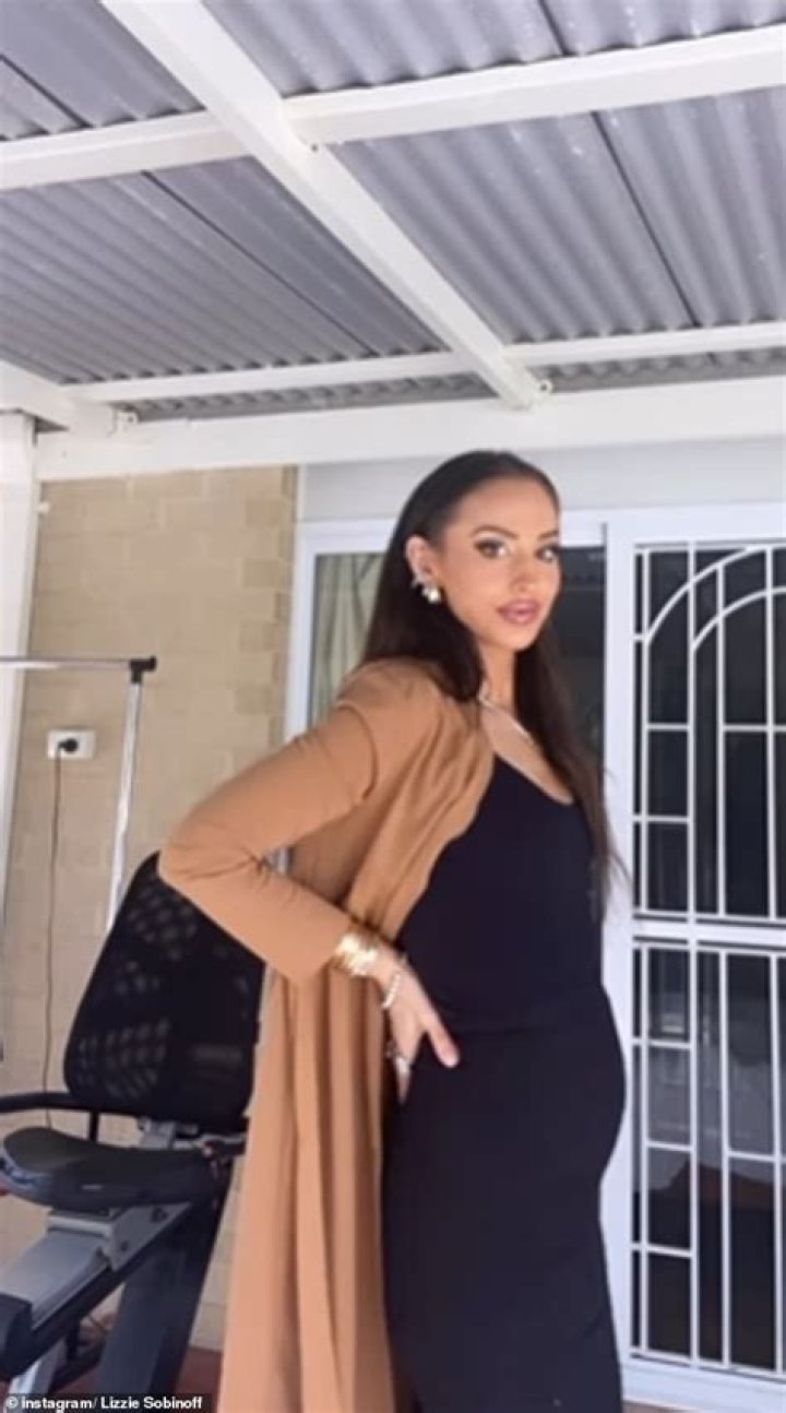 Is Liz Gillies Pregnant In 2023: Baby Bump Or Weight Gain?