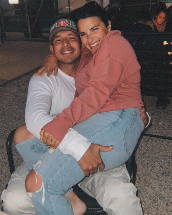 Javi Marroquin Proposes to Lauren Comeau