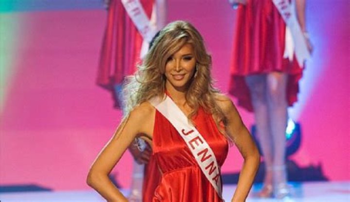 Jenna Talackova Transgender Model Age Height Partner And Instagram