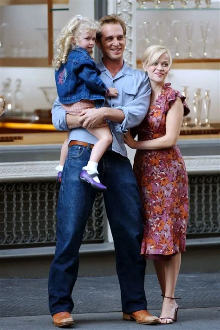 Josh Lucas Net Worth - Wiki, Age, Weight and Height, Relationships, Family, and More