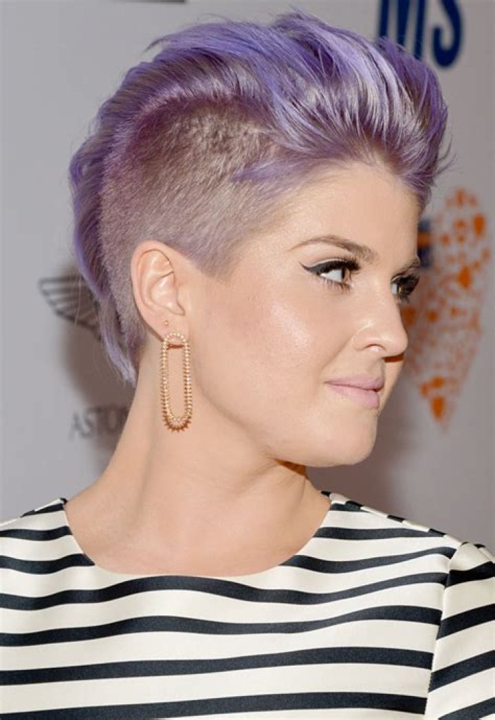 Kelly Osbourne Shaves Head, Rocks New Mohawk Style