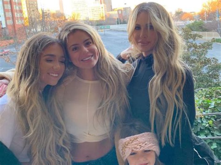 Kim Zolciak-Biermann Defends Daughters for Plastic Surgery