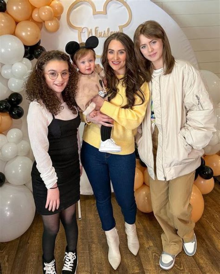 Leah Messer Ditched Her Daughters In New Disney World Photos