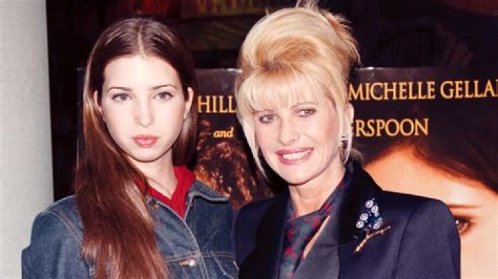 Lisa Rinna Reflects on the 'Hardest Decision' Of Her Late Mom Lois