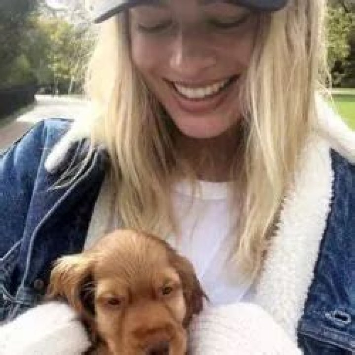 Margot Robbie Pets - Celebrity Pets
