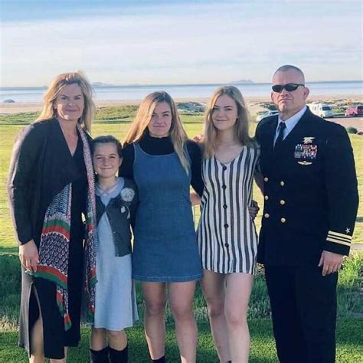 Meet Helen Willink-Jocko Willink's wife and mother of his four kids!