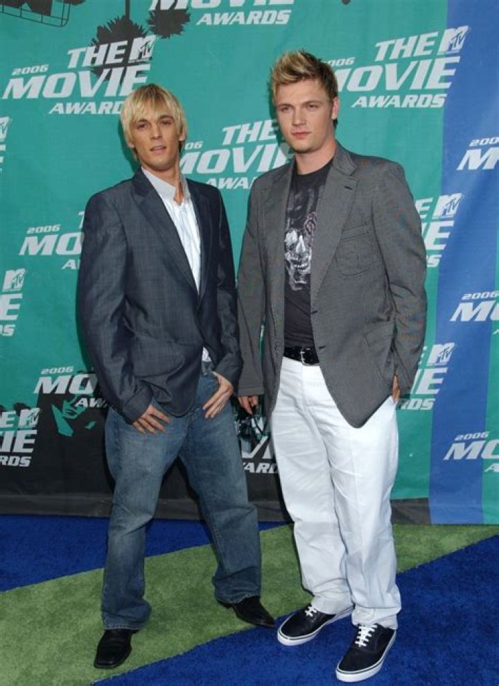 Nick Carter Cries Over Aaron Carter During Backstreet Boys Concert