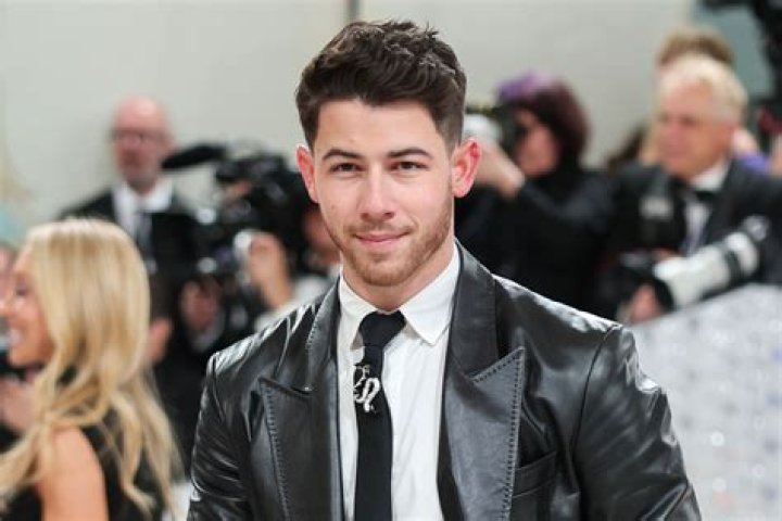 Nick Jonas fans 'hope he's okay' after unfortunate onstage tumble