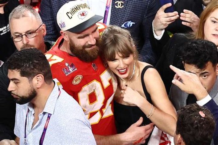Opinion: Travis Kelce singing Viva Las Vegas in postgame speech should've given Taylor Swift 'the ick'