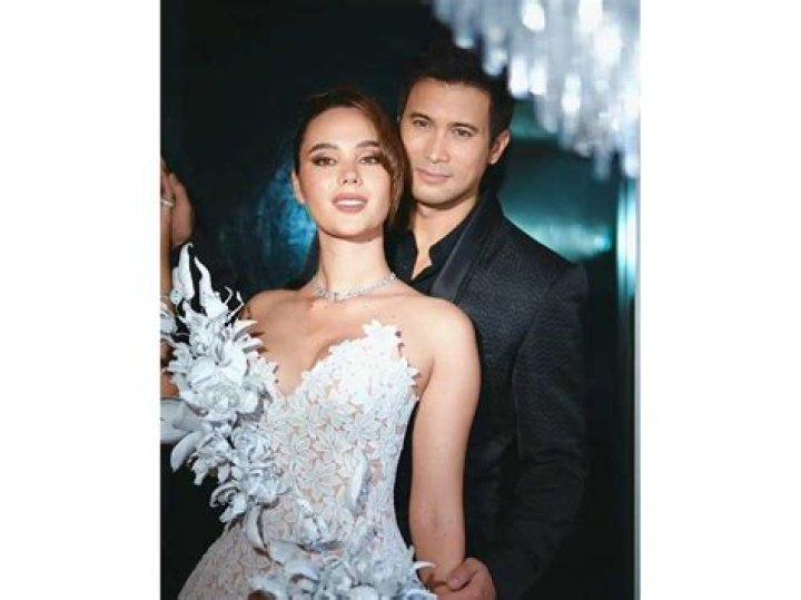 The Miss Universe 2018 Catriona Gray's relationship with Sam Milby.