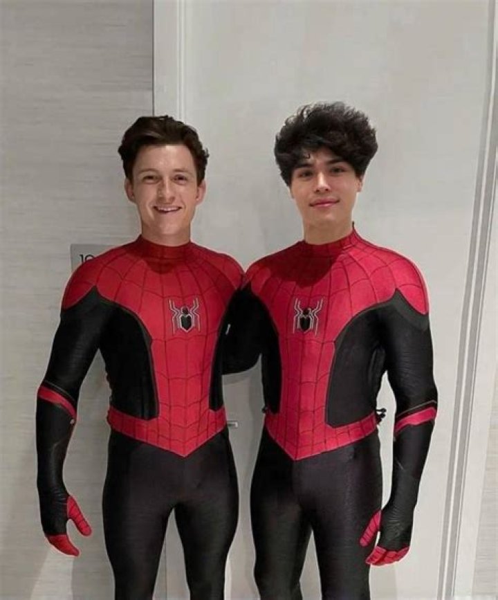 The Only Alan Stokes Wiki You Need: Net Worth, Girlfriend, Fued With Brent Rivera, Fake Robbery And Arrestment