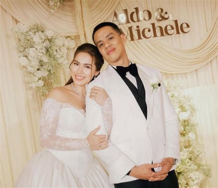 This '90 Day Fiancé' Star Is Already Married!