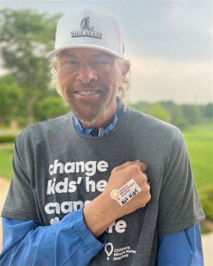 Toby Keith’s Weight Loss: Health Update!