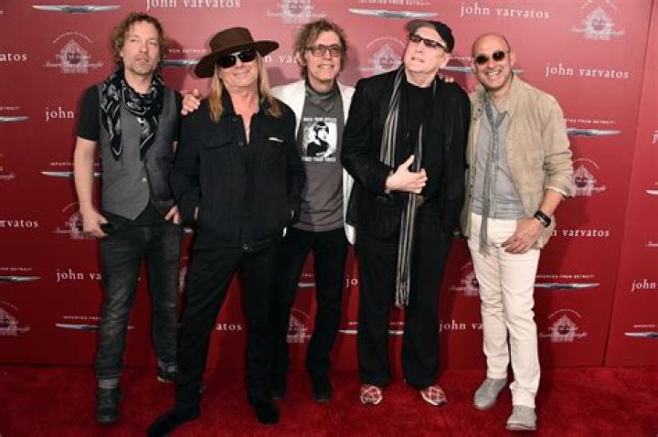 Tom Petersson Net Worth - Wiki, Age, Weight and Height, Relationships, Family, and More