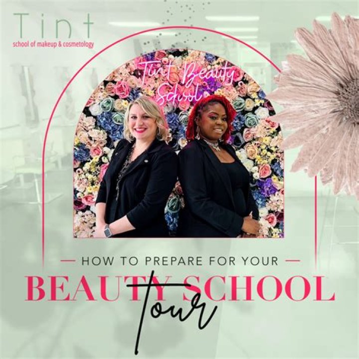 Welcome to 'clubhouse' — Daisy Keech Takes You to a Tour of Her New Collaborative Building