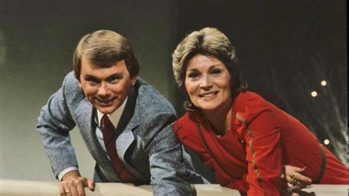 Wheel of Fortune Former Host, Susan Stafford's Relationship Status and Her Net Worth