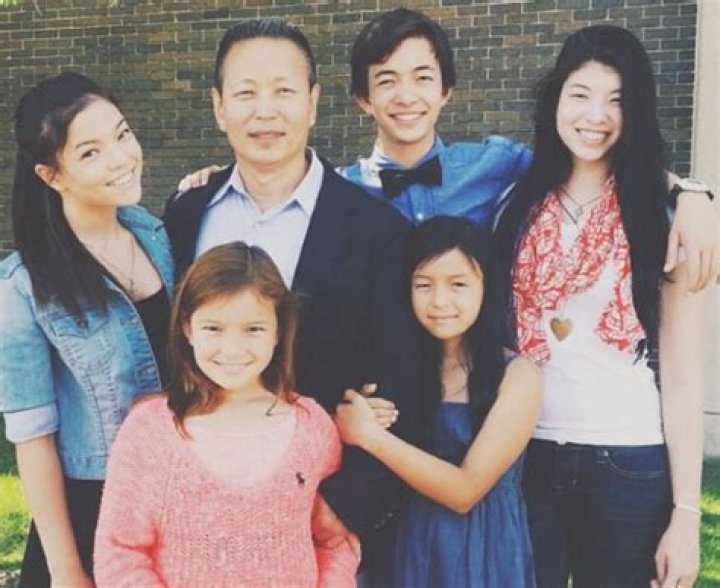 Who Is Glory Curda Boyfriend? Net Worth & Facts